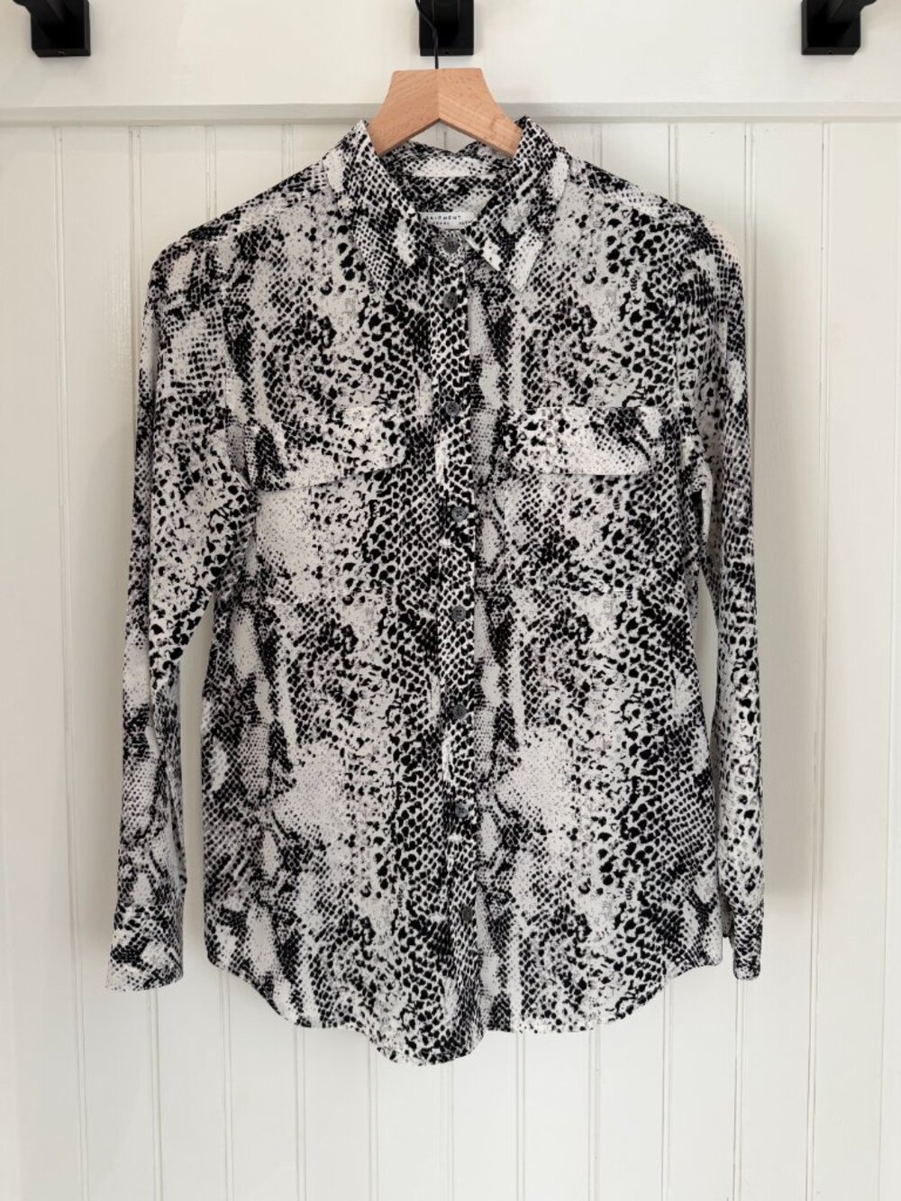 Equipment Femme Slim Signature Silk Blouse — Black & White Snake Print, XS
